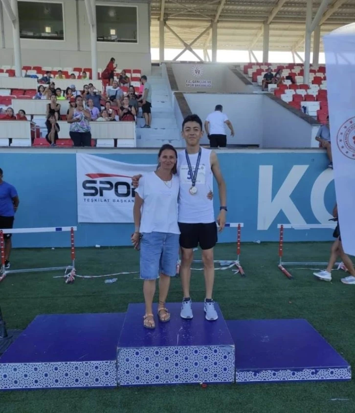 Afyonkarahisar’dan Atletizm Türkiye Şampiyonası’nda iki büyük başarı
