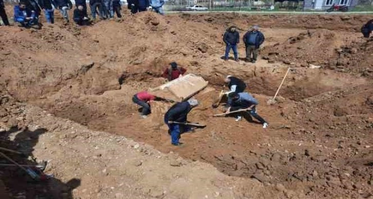 Afyonkarahisar’da bulunan Roma dönemine ait lahit olayında ‘MİT’ yalanı