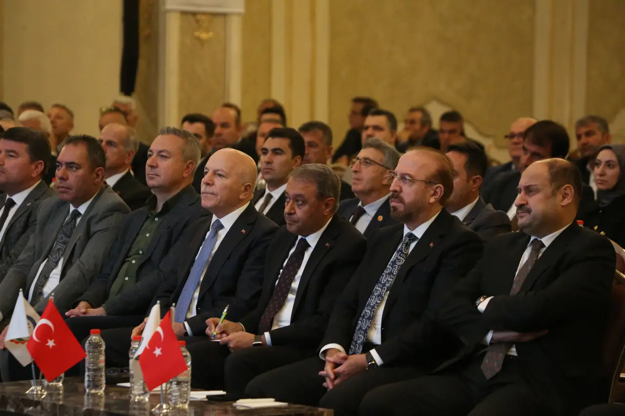 Belediye başkanları Şanlıurfa’daki enerji gündemini toplantıda ele aldı