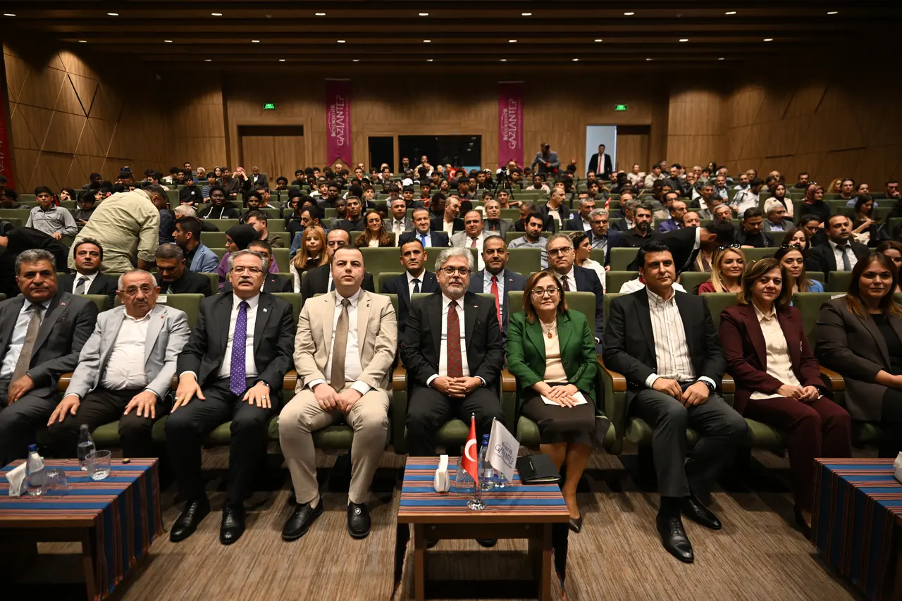 Yelkenci, Gaziantep’te müzelerin eğitimdeki rolünü anlattı