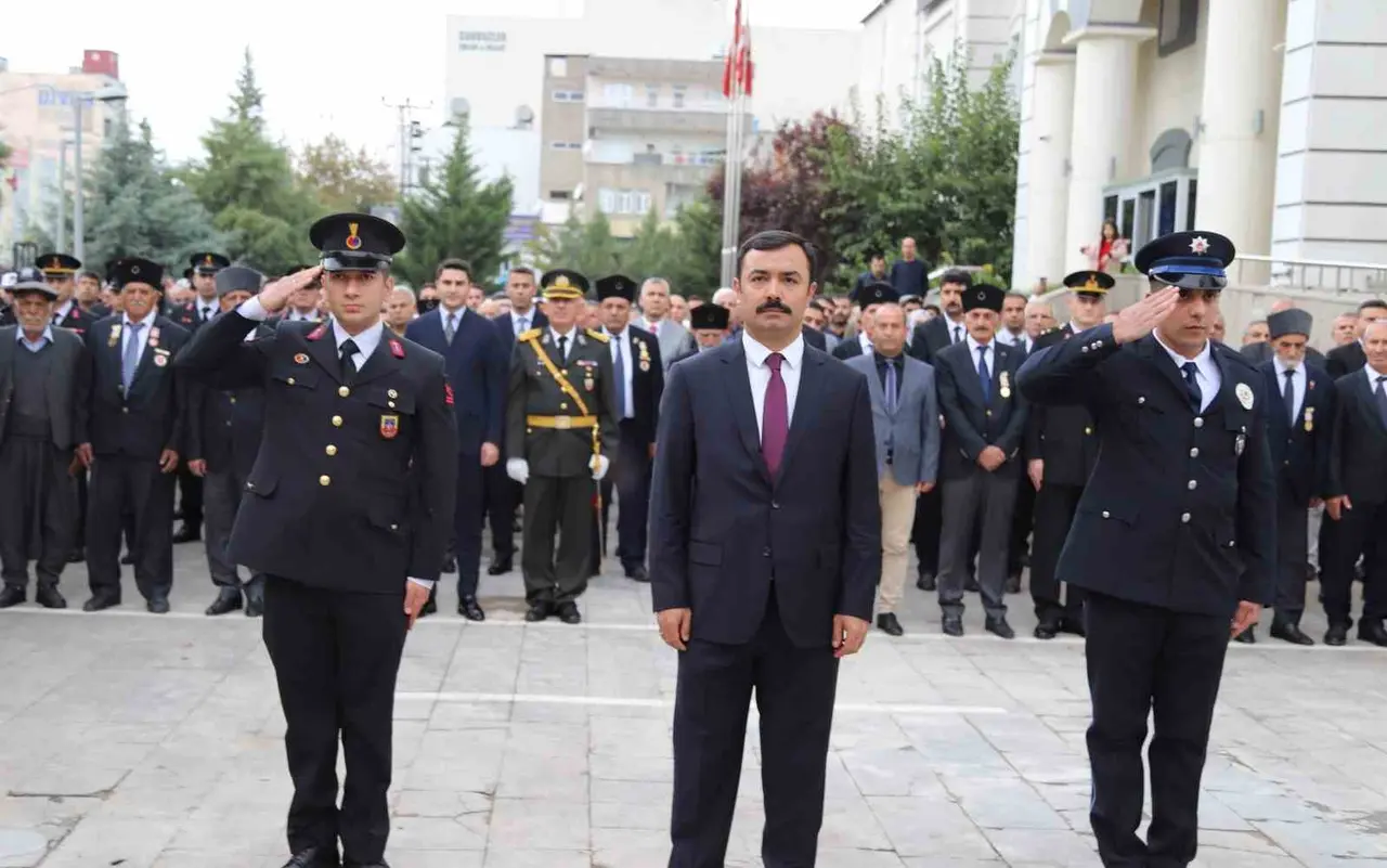Kahta’da Cumhuriyet’in 103. yıl dönümü törenle kutlandı