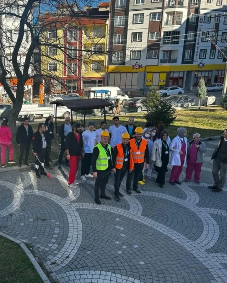 Ağız Diş Sağlığı Uygulama ve Araştırma Merkezinde deprem, yangın ve bina tahliye tatbikatı
