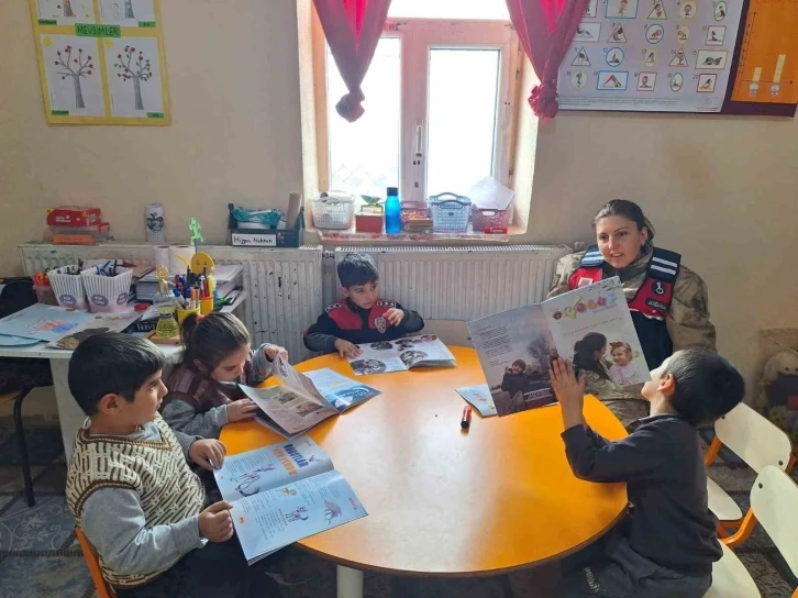 Ağrı’da öğrencilere mahremiyet eğitimi verildi
