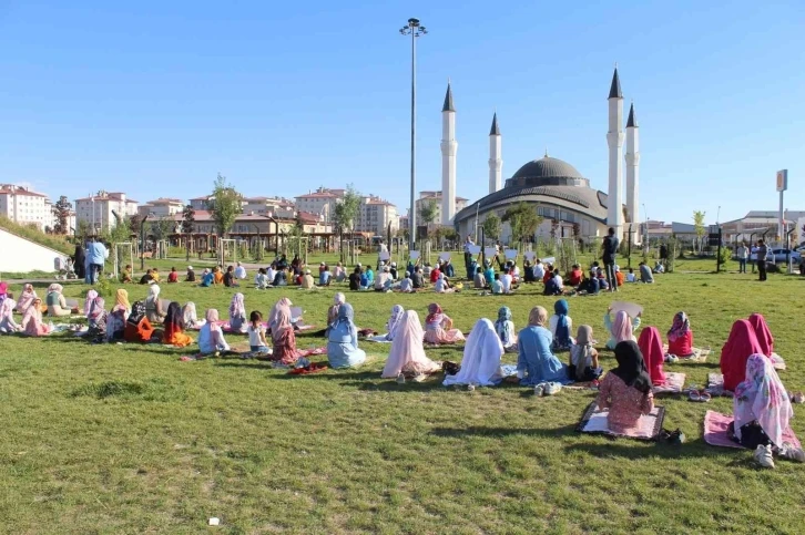 Ağrı’da "Hayat Namaz ile Güzeldir" etkinliği
