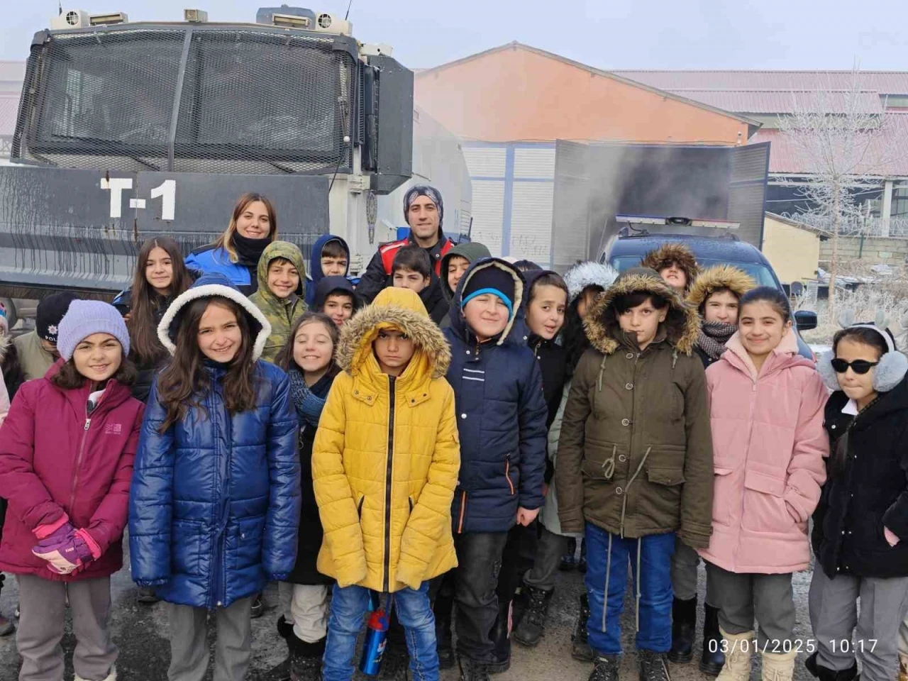 Ağrı İl Emniyet Müdürlüğü’nden öğrencilere güvenlik eğitimi
