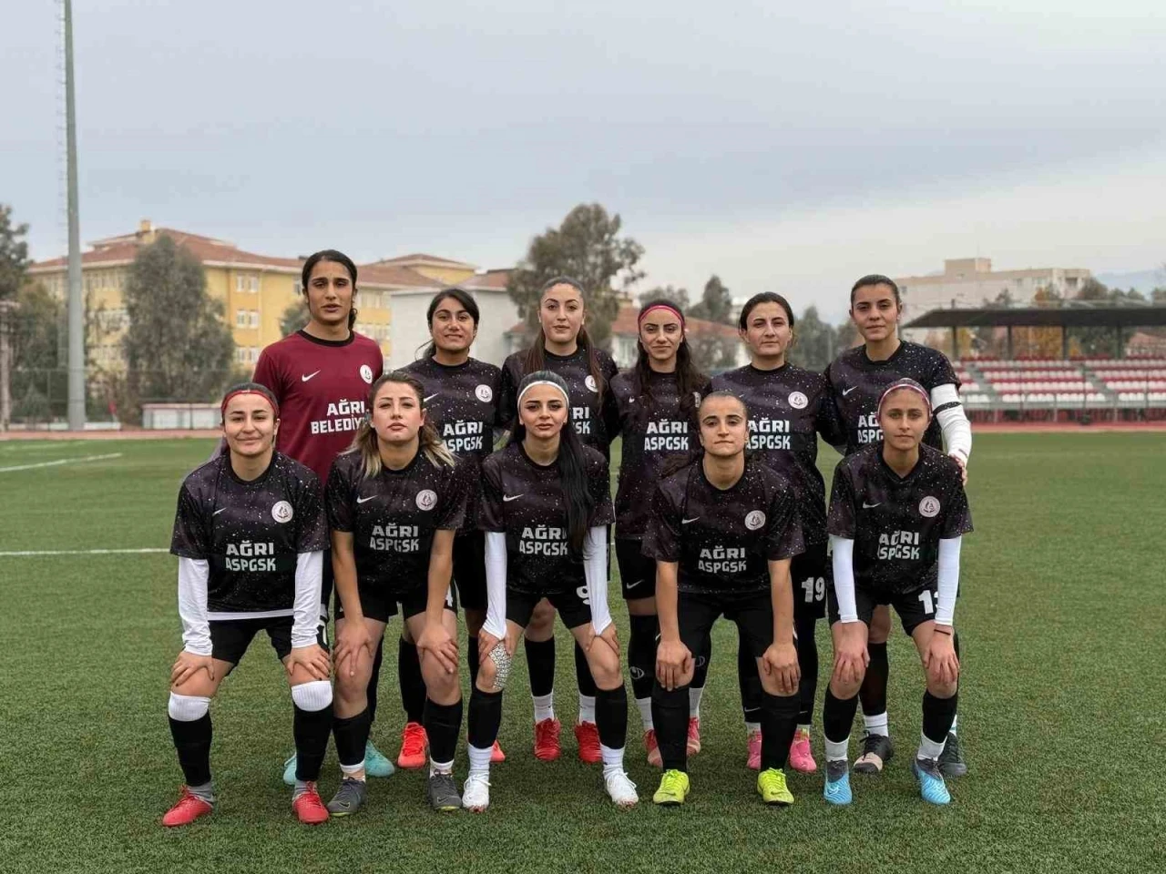 Ağrı Kadın Futbol Takımı, Silopi deplasmanından 2-2’lik beraberlikle döndü
