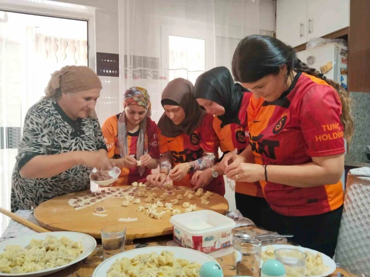 Ahıska Türkleri ’Hınkal’ kültürünü Honaz’da yaşatıyor
