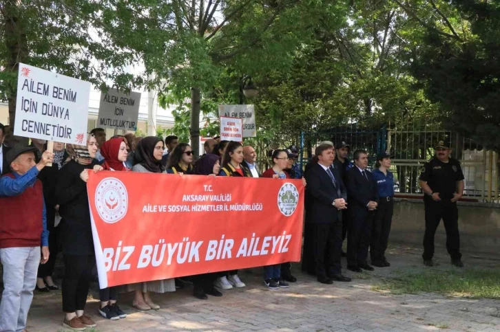 Aile Haftası’nda “Biz büyük bir aileyiz” yürüyüşü
