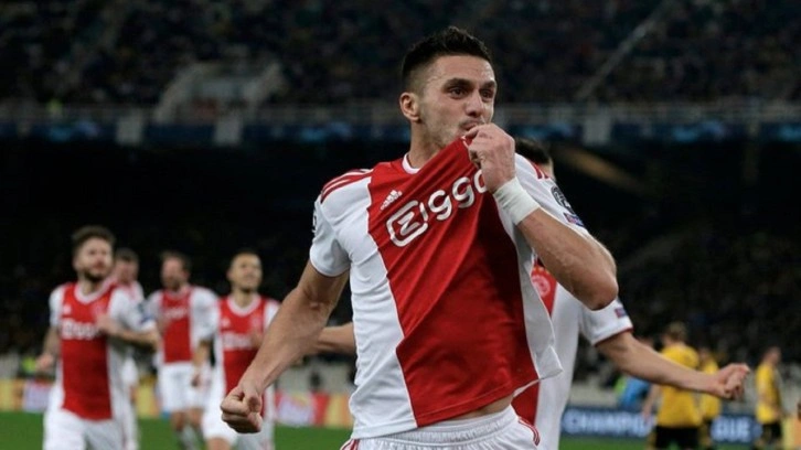 Ajax kaptanı Dusan Tadic, evinin önünde iki kişinin saldırısına uğradı