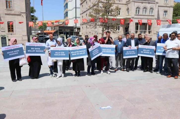 AK Parti Aksaray Teşkilatı, Adnan Menderes ve bakanları dualarla andı
