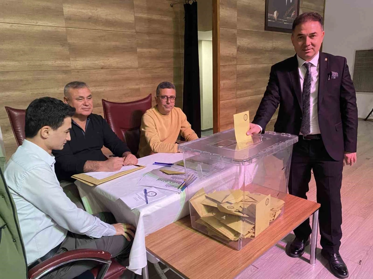 AK Parti Alaşehir’de Fedayi Kozan güven tazeledi
