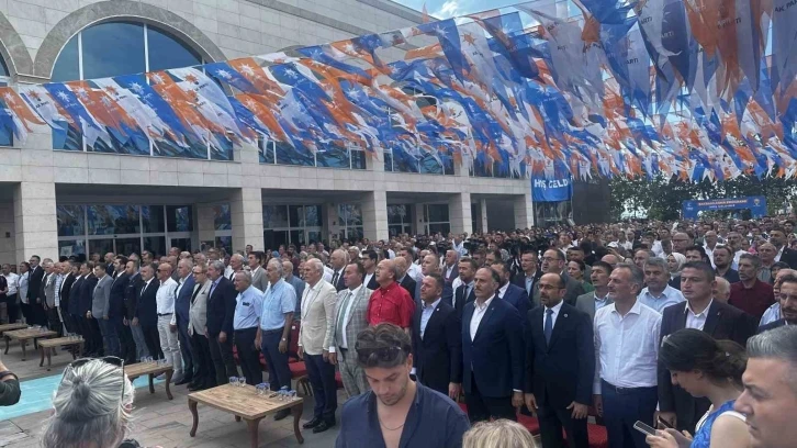 AK Parti Bursa teşkilatı bayramlaştı
