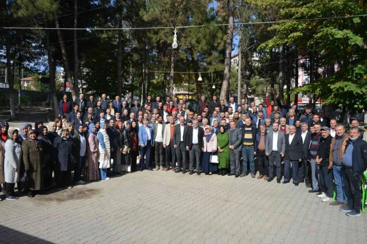 Ak Parti Gediz Teşkilatı’ndan “Dünden Bugüne Vefa” kahvaltısı
