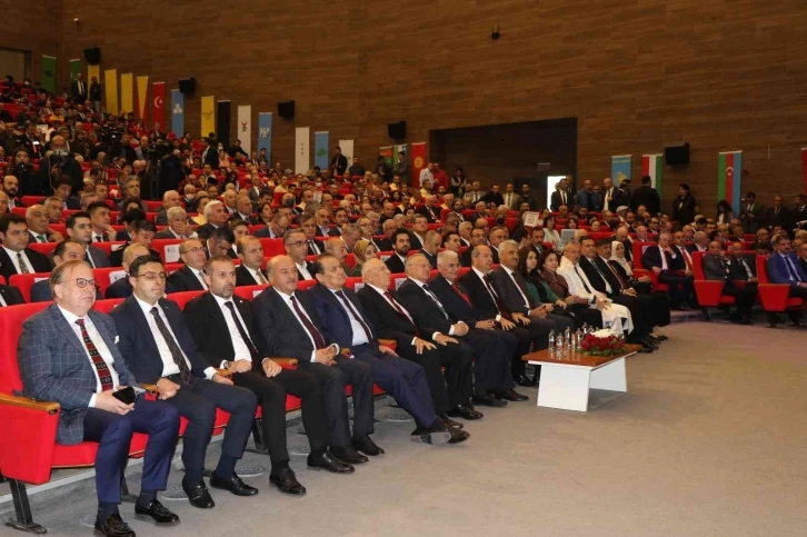 AK Parti Genel Başkanvekili Yıldırım: “Bugün ne yazık ki adil olmayan, adı konmayan bir savaş var”
