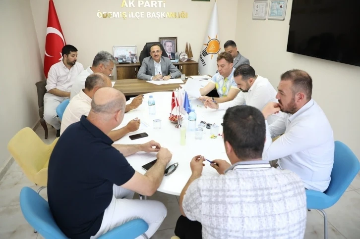 AK Parti İzmir’den 120 bine yakın ziyaret
