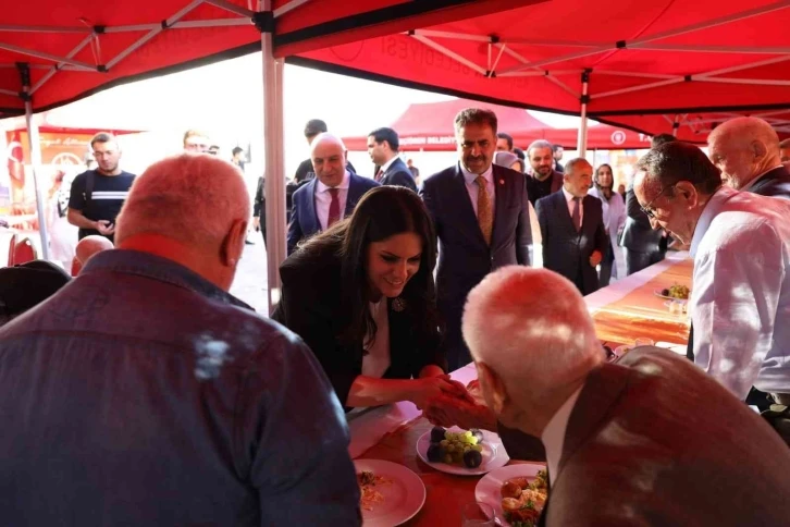 AK Partili Sarıeroğlu: "4 buçuk milyon kardeşimizin tamamı EYT çalışması içerisinde olacak”
