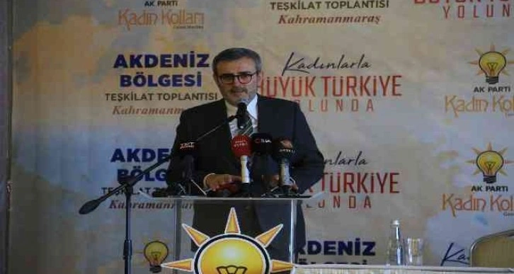 AK Partili Ünal: 'Cumhurbaşkanı Erdoğan küresel ölçekte büyük bir kavganın içindedir'