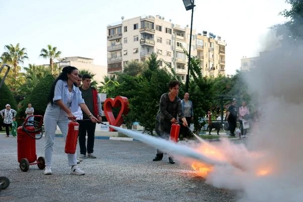 Akdeniz Belediyesi’nde deprem ve yangın tatbikatı