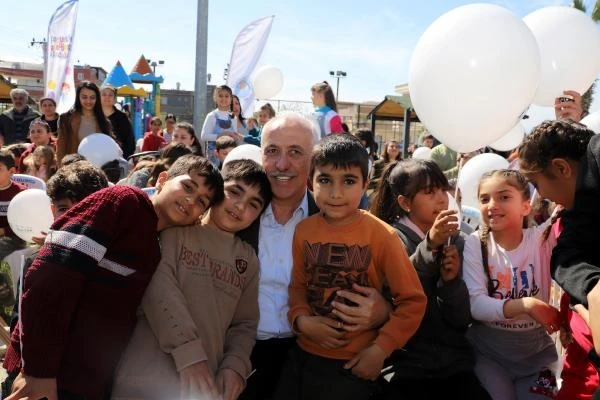 Akdeniz Belediyesi’nden deprem mağduru çocuklar için özel etkinlik