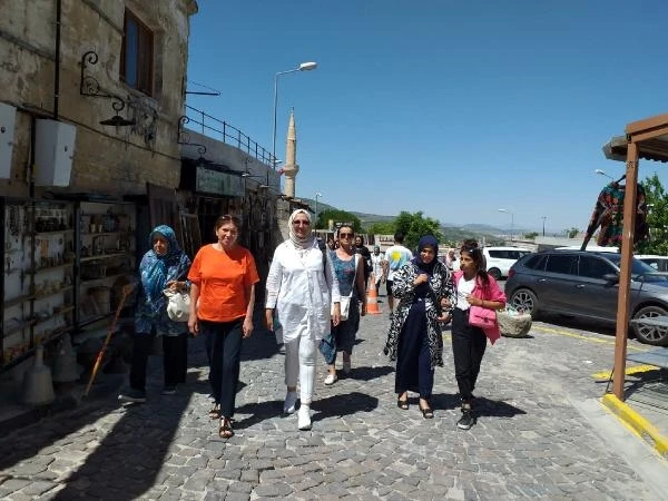 Akdeniz Belediyesi’nden kadınlara bayram hediyesi