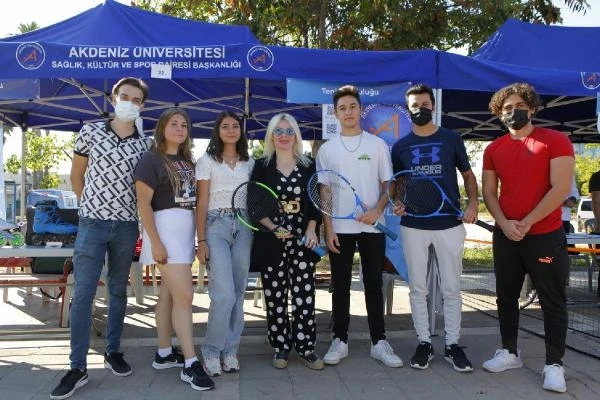 Akdeniz Üniversitesi ilk 8'de