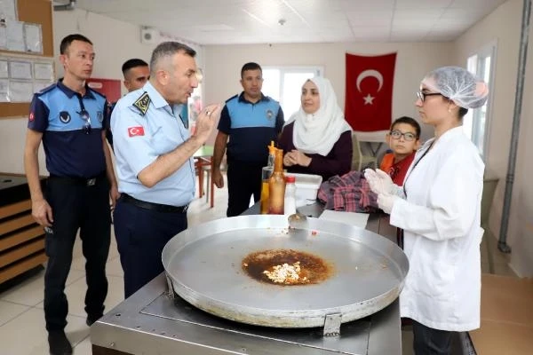 Akdeniz zabıtası okul kantinlerini denetledi