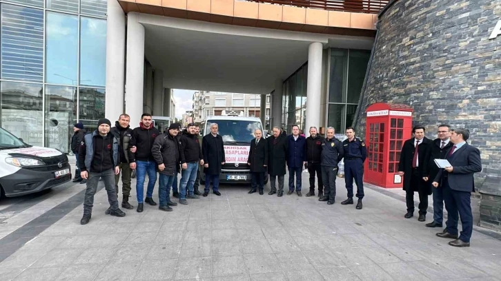 Akhisarlı kasaplar deprem bölgesine gitti
