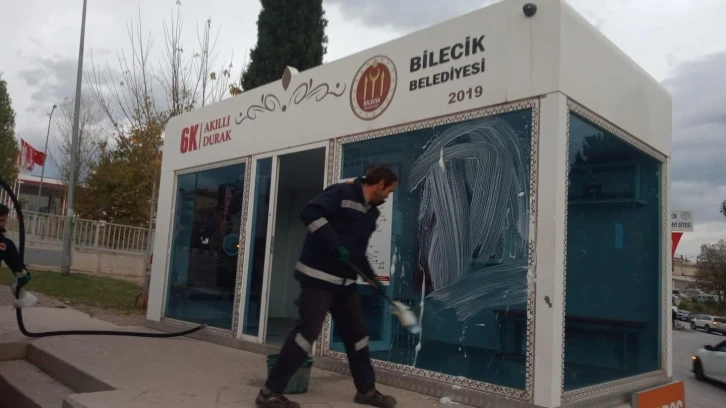 Akıllı durakların temizliği aksatılmıyor
