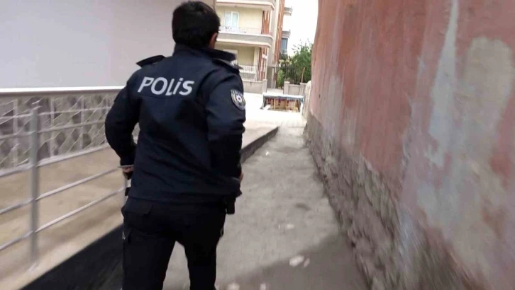 Aksaray’da nefes kesen polis hırsız kovalamacası
