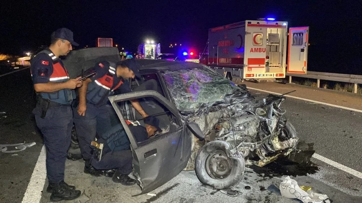 Aksaray’da zincirleme trafik kazası: 2 ölü, 12 yaralı
