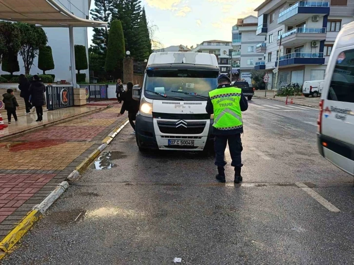 Alanya’da 11 araç trafikten men edildi
