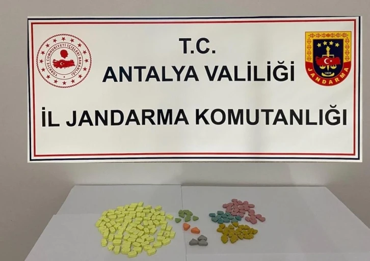 Alanya’da 163 adet uyuşturucu hap ele geçirildi
