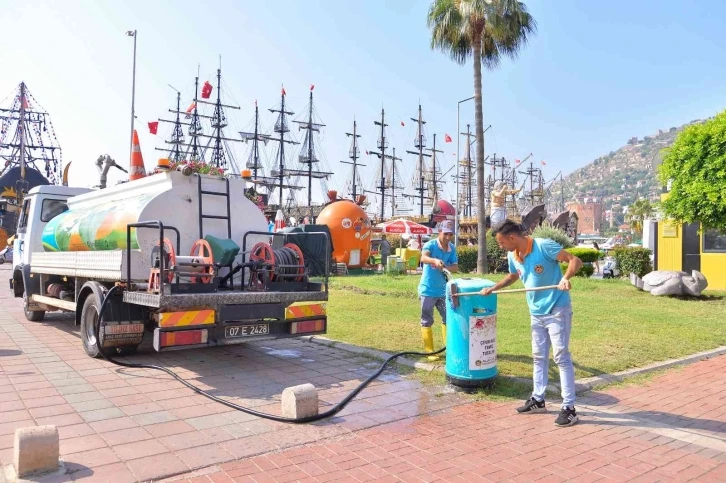 Alanya’da bayram boyunca 3 bin 404 ton atık toplandı
