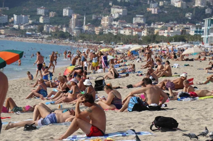 Alanya’da yaz günlerini aratmayan görüntüler
