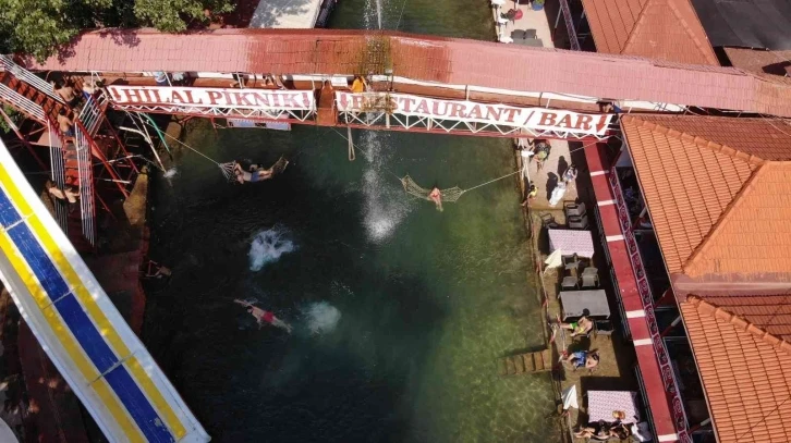 Alanya’nın bunaltıcı sıcağından kaçanların ilk durağı buz gibi suyuyla Dim Çayı oldu
