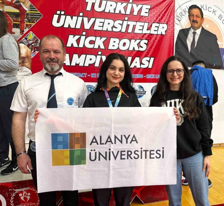 Alanya Üniversitesi’nde bronz madalya sevinci
