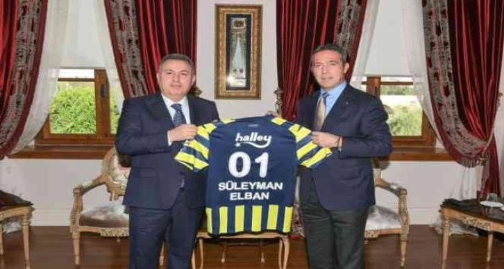 Ali Koç’tan Vali Elban’a Fenerbahçe forması