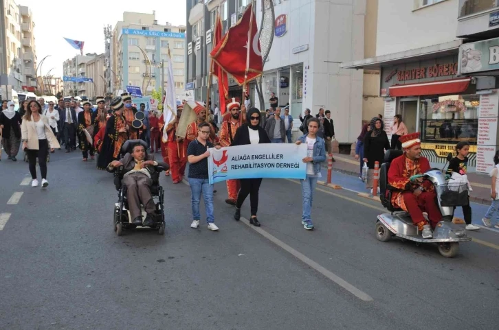 Aliağa’da onlarca kişi Engelliler Haftasında farkındalık için yürüdü
