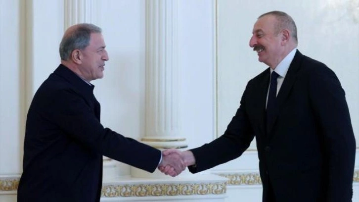 Aliyev, Milli Savunma Bakanı Hulusi Akar ve TSK komuta kademesiyle görüştü