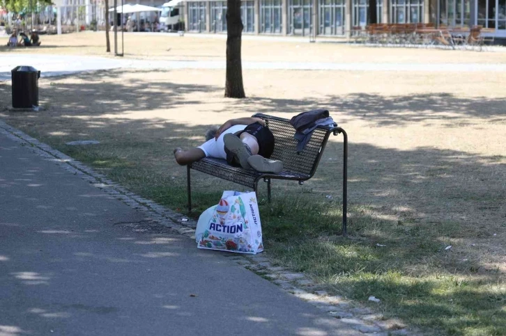 Almanya’da yılın en sıcak günü yaşanıyor
