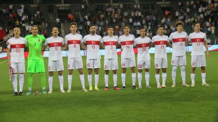 Almanya-Türkiye! Muhtemel 11'ler