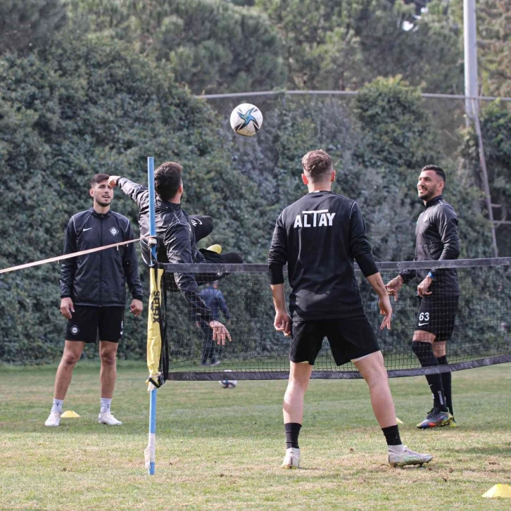 Altay, Denizlispor maçının hazırlıklarını sürdürdü
