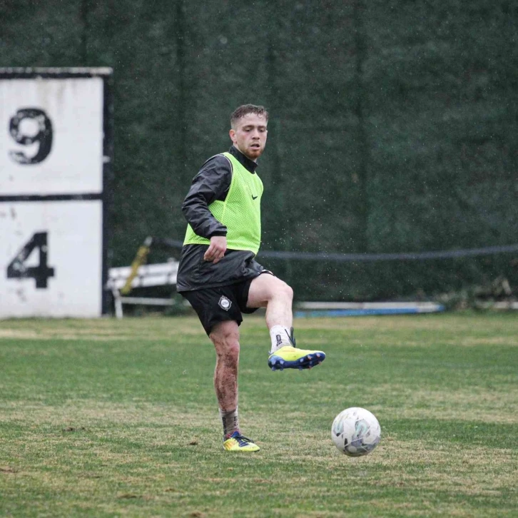 Altay, Göztepe derbisinin hazırlıklarına başladı
