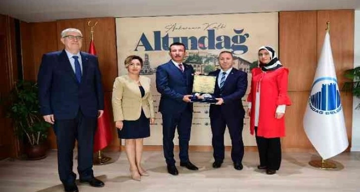 Altındağ Belediye Başkanı Asım Balcı’ya eğitime destek teşekkürü