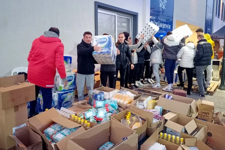 Altınordu’nun U15 takımı depremzedeler için seferber oldu
