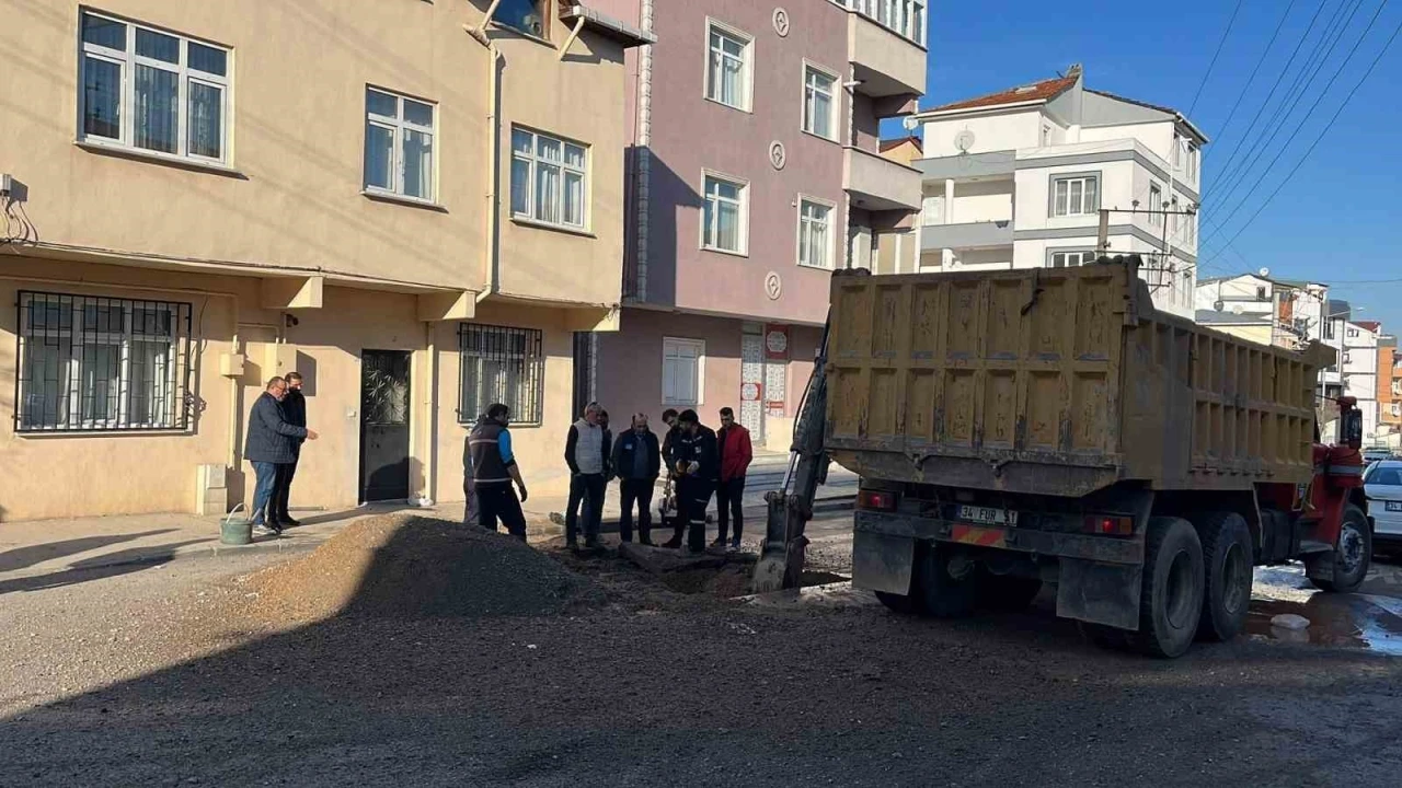 Altyapı çalışması sırasında doğal gaz borusu delindi
