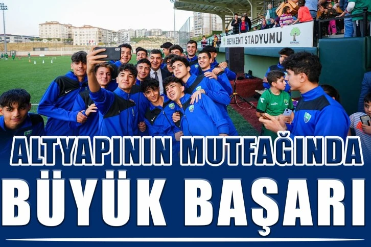 Altyapının mutfağında büyük başarı