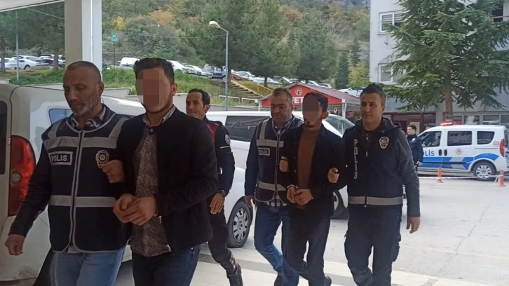 Amasya polisinden telefon dolandırıcılarının ‘beyin takımı’na operasyon: 5 tutuklama
