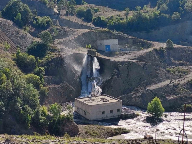 Amasya Valisi Doruk’tan HES açıklaması: “Gölet tahliye oluyor"
