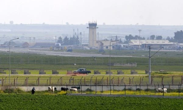 Amerikan bombardıman uçakları, eğitim görevi için İncirlik Hava Üssü'ne geldi